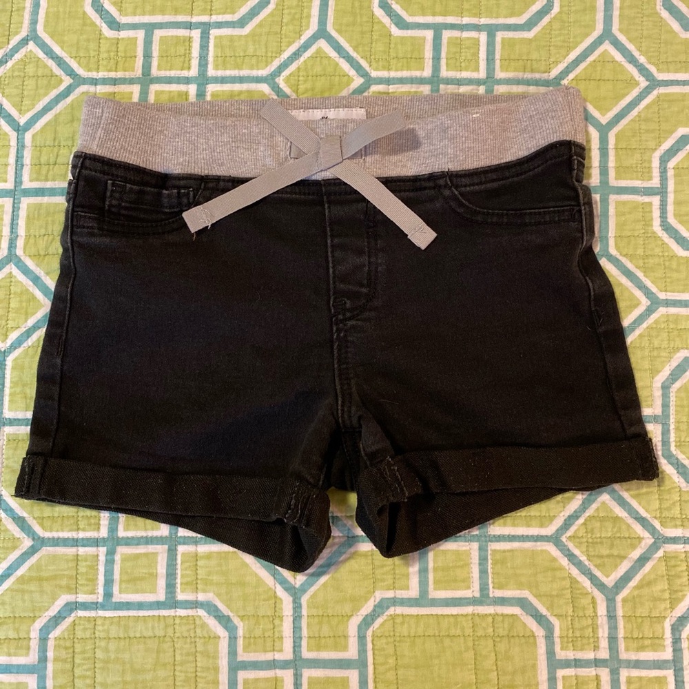 Black Daisy Shorts